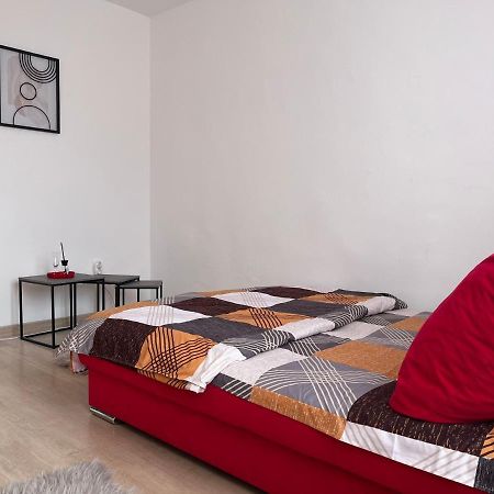 Apart Uta 2 Apartment Arad Exterior photo